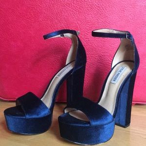 Blue platform heels : Gonzo V sandal
